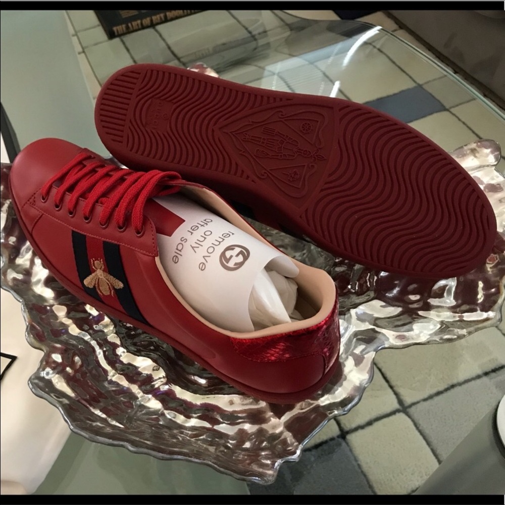 GUCCI - Picture 4 of 8